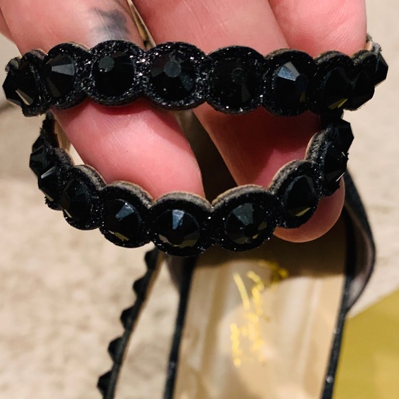✨NIB✨ Black Metalic w/ Gem Studs Heel - Picture 7 of 8
